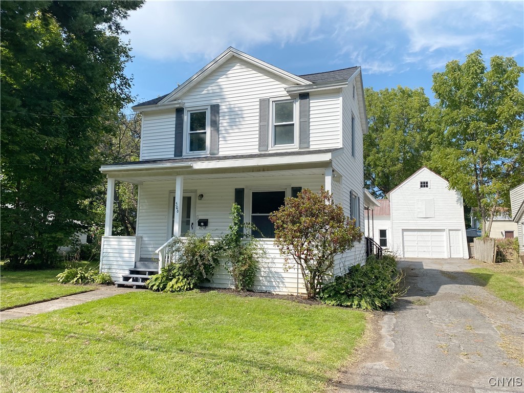 Gansvoort St, Fulton, NY 13069