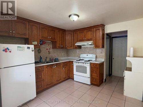 690 Jane Street, Toronto (Rockcliffe-Smythe), ON, M6N4A8 | Card Image