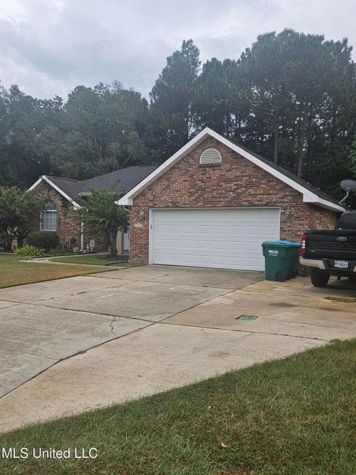 12231 Charwood Ave, Gulfport, MS, 39503-2447 | Card Image