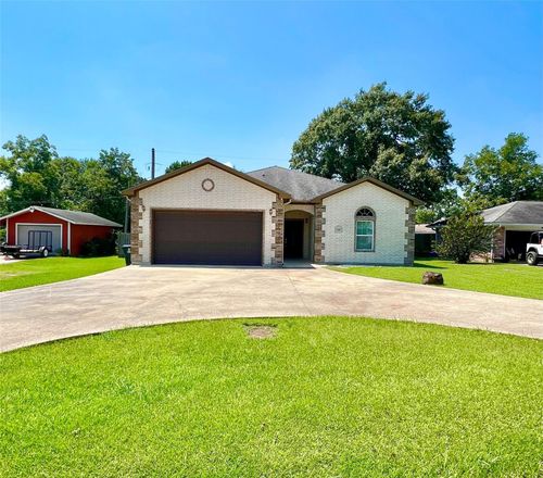 216 Thorn Ridge St, Bridge City, TX, 77611-2355 | Card Image