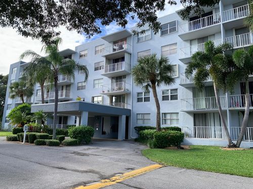 apt-3f-500 Executive Center Dr, West Palm Beach, FL, 33401-4922 | Card Image