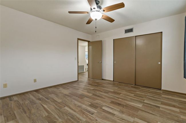 APT-27 - 2071 Australia Way W, Condo with 2 bedrooms, 2 bathrooms and null parking in CLEARWATER FL | Image 22