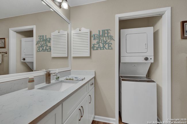APT-6 - 1256 Cougar Dr, Condo with 2 bedrooms, 2 bathrooms and null parking in Canyon Lake TX | Image 30