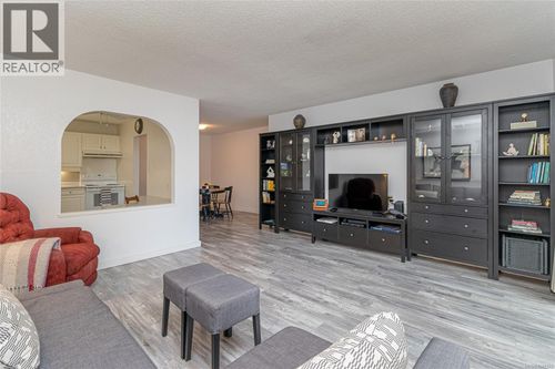 212-1545 Pandora Avenue, Victoria, BC, V8R6R1 | Card Image