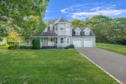 51 Gaetano Ln, Coram, NY, 11727-2344 | Card Image
