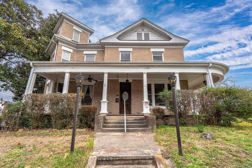 303 Quapaw Ave, Hot Springs, AR, 71901-5204 | Card Image