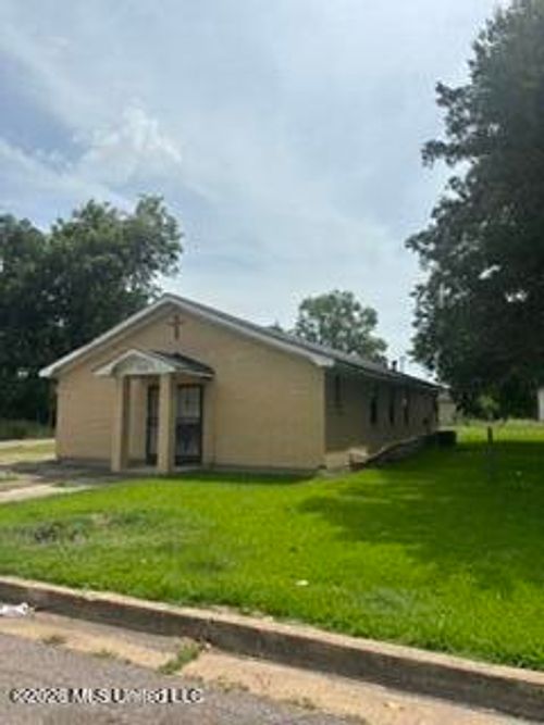 700 Mckinley Street, Clarksdale, MS, 38614 | Card Image