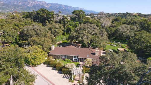 1694 San Leandro Ln, Montecito, CA, 93108-2638 | Card Image