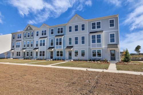 132 Buck Fever Ln, Summerville, SC, 29486-7281 | Card Image