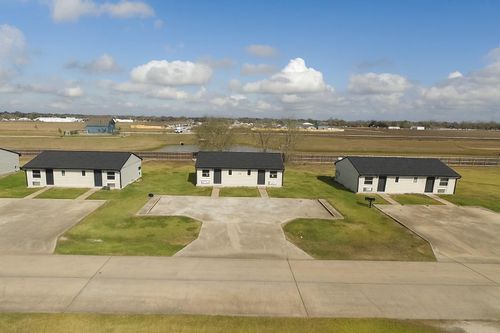 a-1219 Kingston Dr, Wharton, TX, 77488-5767 | Card Image