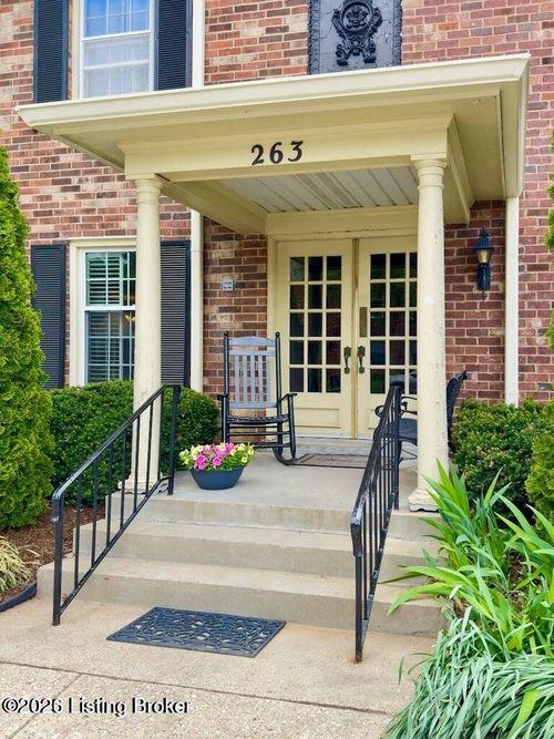 104-263 Stonehenge Dr, Louisville, KY, 40207-3534 | Card Image
