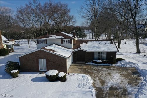 4127 Huffman Rd, Medina, OH, 44256-7910 | Card Image