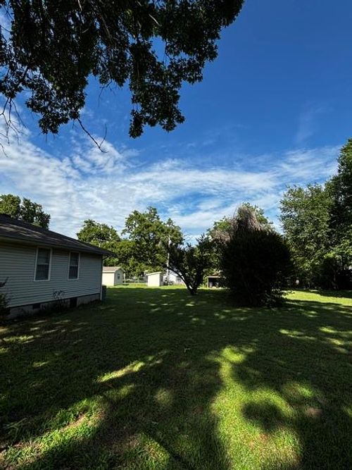 302 S 9th St, Okemah, OK, 74859-3612 | Card Image