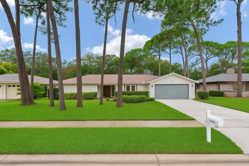 7490 Pine Valley Ln, Seminole, FL, 33776-3909 | Card Image