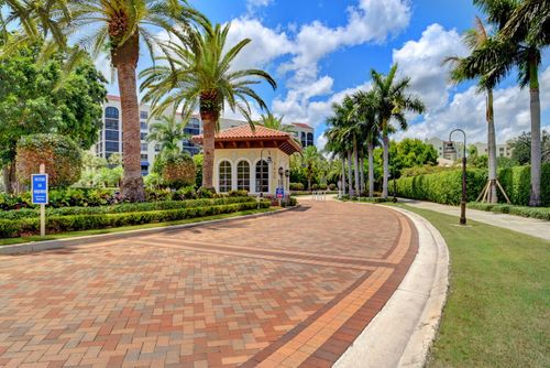 304-7460 La Paz Blvd, Boca Raton, FL, 33433-6017 | Card Image
