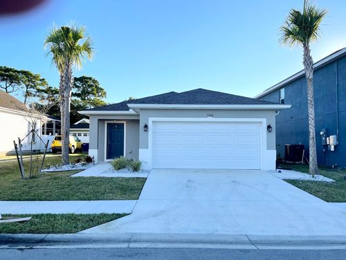 3368 N Park Dr, Fort Pierce, FL, 34982-8424 | Card Image