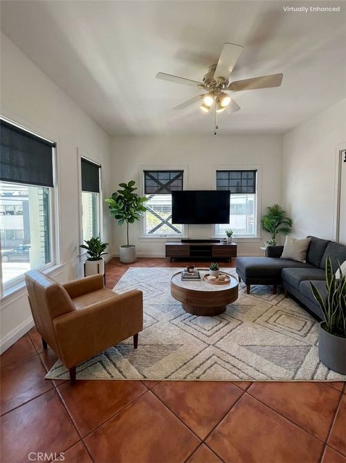 224-2121 James M Wood Blvd, Los Angeles, CA, 90015 | Card Image