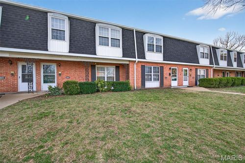 1726 Mayenne Ct, Saint Louis, MO, 63125-2648 | Card Image