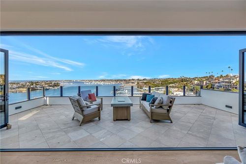 221 Carnation Ave, Corona del Mar, CA, 92625-2806 | Card Image