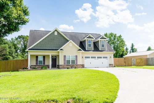 310 Cabinwood Ct, Richlands, NC, 28574-8451 | Card Image