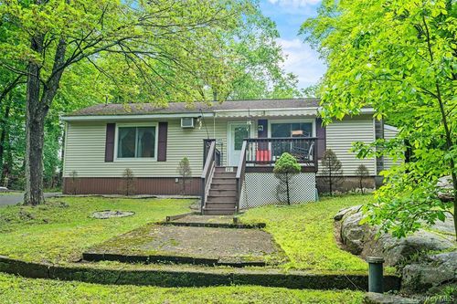 397 Mine Rd, Monroe, NY, 10950-4727 | Card Image