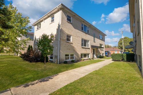 apt-b-740 E North Broadway St, Lombard, IL, 60148-2958 | Card Image