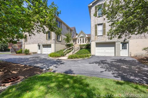 e-528 Pershing Ave, Glen Ellyn, IL, 60137-6284 | Card Image