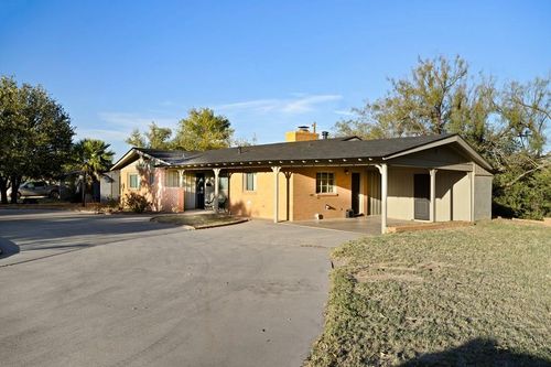 1305 Pennsylvania Ave, Big Spring, TX, 79720-4248 | Card Image