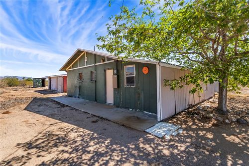 3404 N Verde Rd, Golden Valley, AZ, 86413-8634 | Card Image