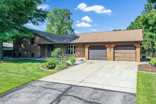 411 Maple Street, CASCO, WI, 54205 | Card Image