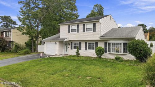 180 18th Ave, Brick, NJ, 08724-1854 | Card Image