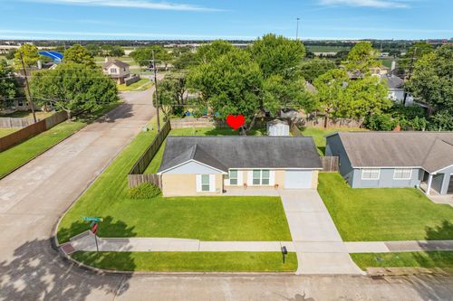 1034 W Brompton Dr, Pearland, TX, 77584-2263 | Card Image