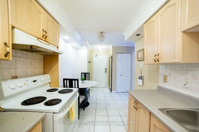 501 - 30 Summit Ave, Condo with 1 bedrooms, 1 bathrooms and null parking in Hamilton ON | Image 11