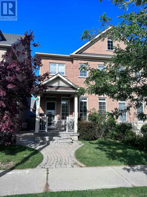 5405 Festival Dr, Mississauga, ON, L5M0G7 | Card Image