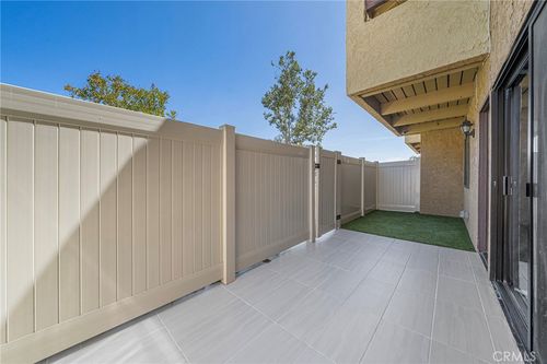 18756 Mandan St, Canyon Country, CA, 91351-3760 | Card Image