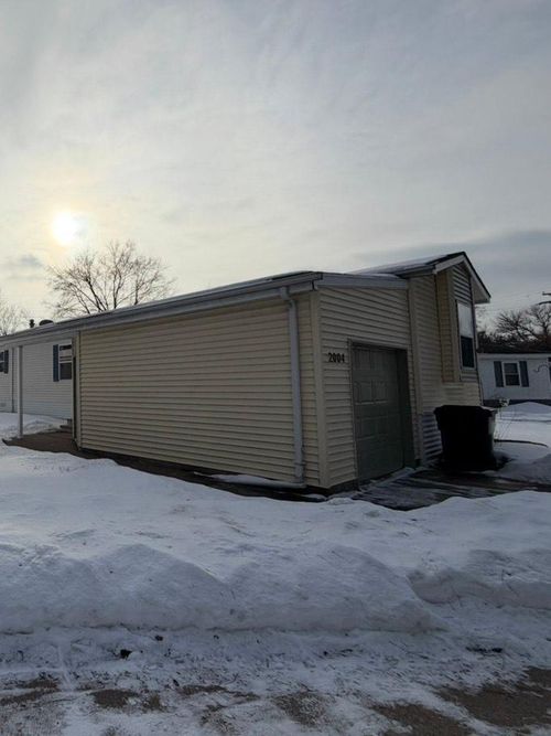 2004 Flamingo Dr Ne, Andover, MN, 55304-4832 | Card Image