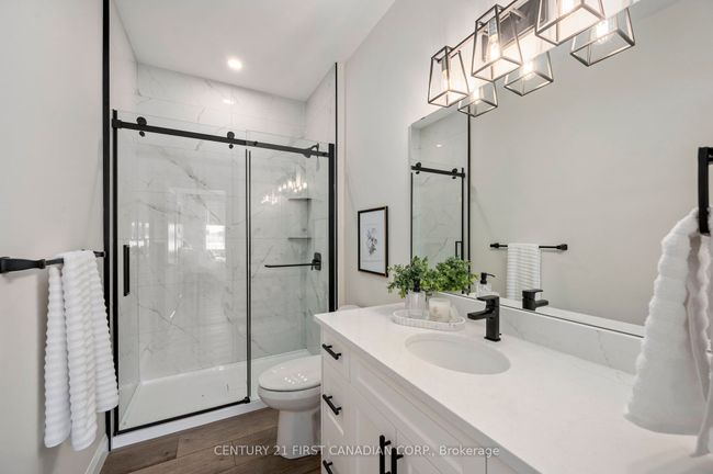 6 - 32 Postma Cres, House attached with 2 bedrooms, 2 bathrooms and 2 parking in Ailsa Craig ON | Image 21
