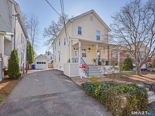 22 Davis St, Norwalk, CT, 06851-6127 | Card Image