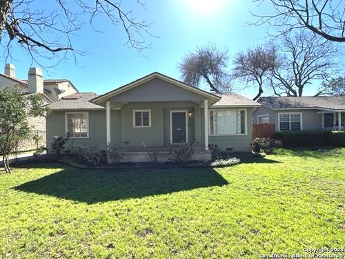 370 E Sunset Rd, San Antonio, TX, 78209-2719 | Card Image