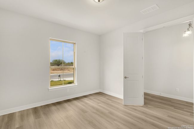 948 Nolte Bnd, House other with 3 bedrooms, 3 bathrooms and null parking in Seguin TX | Image 4