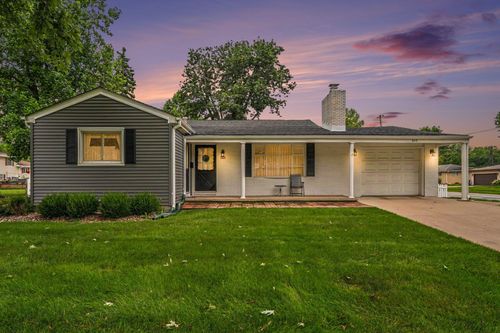 203 E Greenwood Ave, Crown Point, IN, 46307-4416 | Card Image