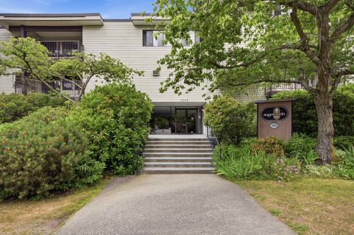 206-1555 Fir Street, White Rock, BC, V4B4B6 | Card Image