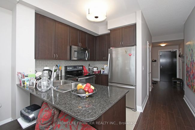 619 - 30 N Park Rd, Condo with 2 bedrooms, 2 bathrooms and 1 parking in Vaughan ON | Image 4