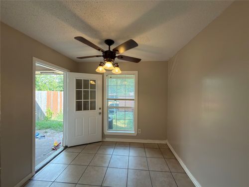 358 Valley Park Dr, Garland, TX, 75043-2955 | Card Image