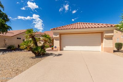 14140 W Wagon Wheel Drive, House other with 2 bedrooms, 2 bathrooms and null parking in Sun City West AZ | Image 2