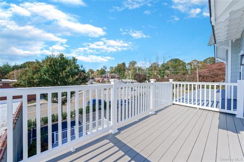 6-110 School St, Glen Cove, NY, 11542-2569 | Card Image