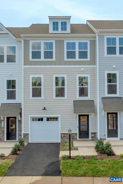 6053 Mccomb St, CROZET, VA, 22932-3005 | Card Image