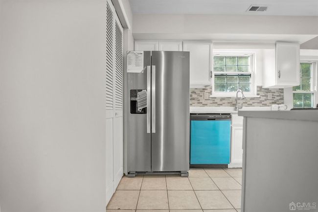 14 Carrie Ct, Townhouse with 3 bedrooms, 3 bathrooms and null parking in Kendall Park NJ | Image 9