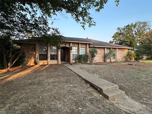 1900 Vista Oaks Dr, Carrollton, TX, 75007-1503 | Card Image