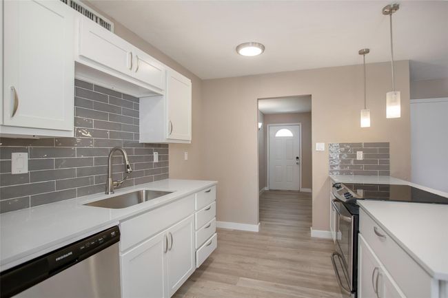 5641 Perrin St, House other with 3 bedrooms, 2 bathrooms and null parking in The Colony TX | Image 4